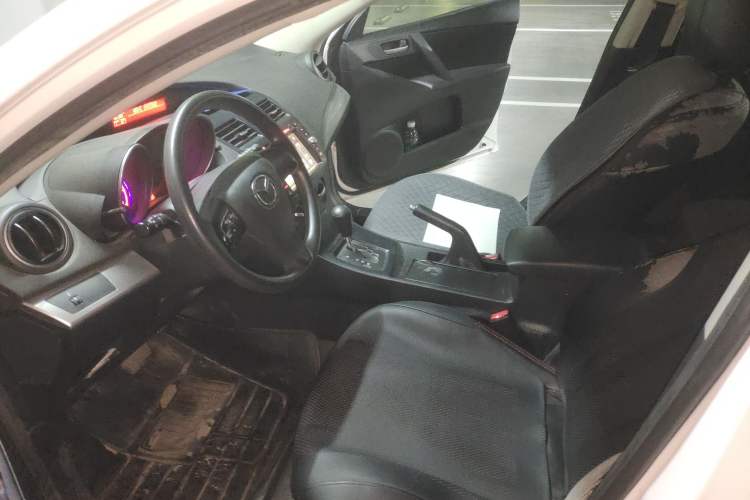 Used Mazda Mazda 3 2013 Hatchback 1.6L Automatic Elite Model