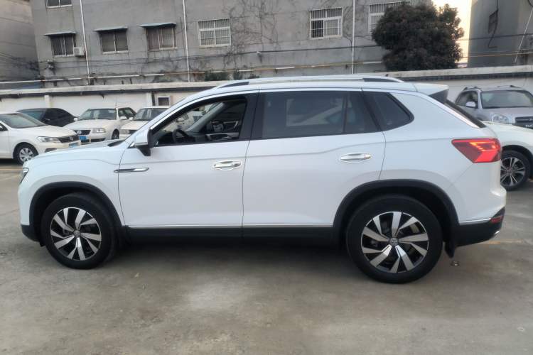 Used Volkswagen Tayron 2020 280TSI Two-Wheel Drive Luxury Connect Edition
