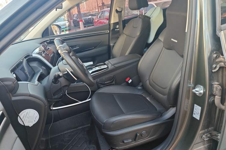 Used Hyundai Tucson 2023 Tucson L 1.5T Automatic Two-Wheel Drive LUX Prestige Edition
