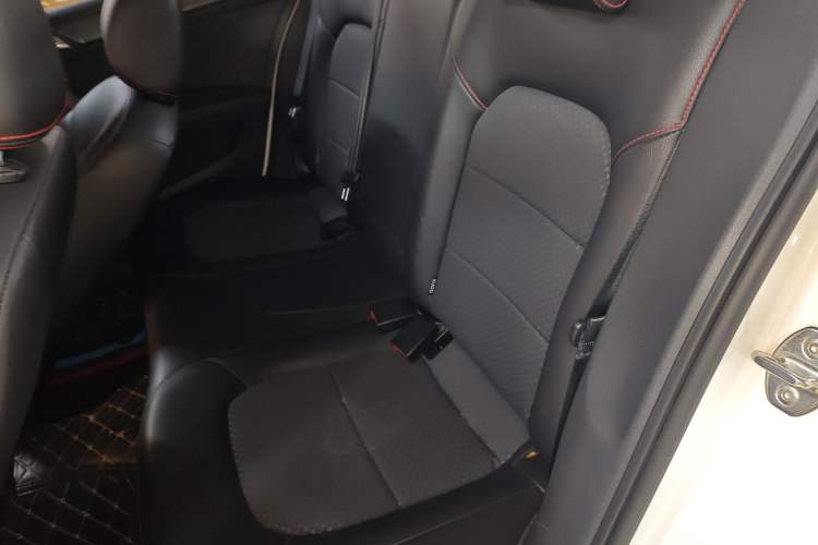 Used Volkswagen Santana 2017 Haval H9 1.6L Automatic Comfort Edition
