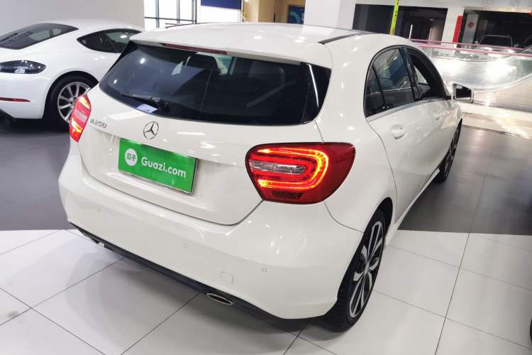 Used Mercedes-Benz A-Class 2015 A 200 Fashion Model
