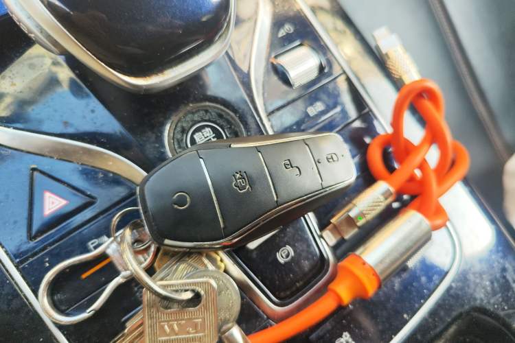 TDK.VehicleDetails.img