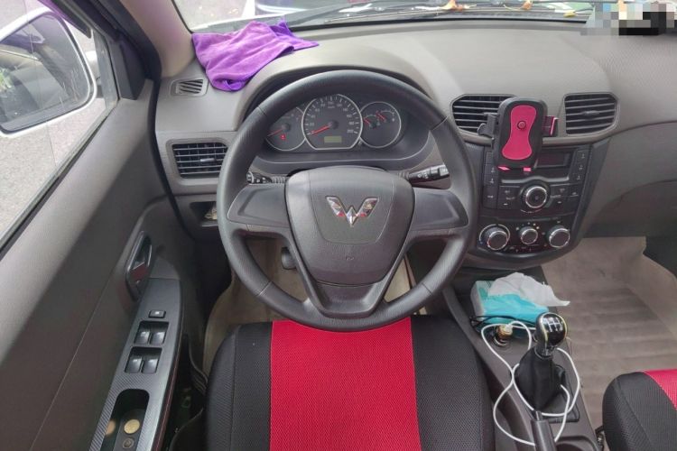 Used Wuling Hongguang 2014 1.5L S Standard Version
