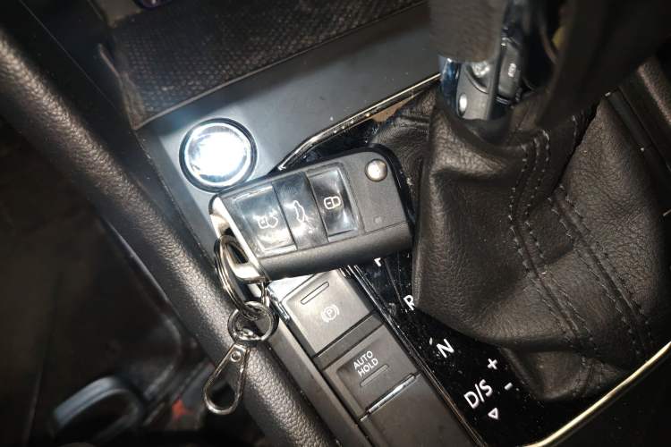 Used Volkswagen Tiguan L 2018 330TSI Automatic Two-Wheel Drive Luxury Edition