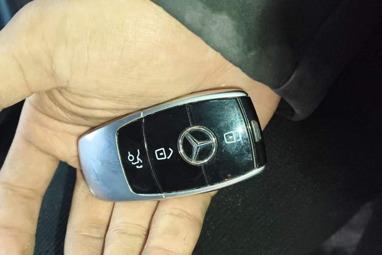 Used Mercedes-Benz E-Class 2016 E 300 L Stylish Model