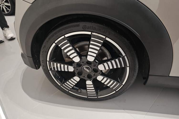 Used  MINI 2022 2.0T COOPER S Artist