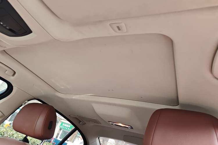 Used BMW 5 Series 2014 520Li Elegant Model