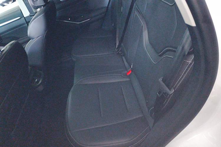 Used Haval H6 2024 1.5T Two-Wheel-Drive Classic Edition
