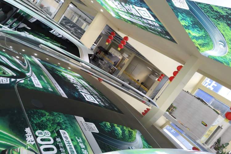 Used Hima AITO M9 2025 Extended-Range Ultra Version 52 kWh 5-Seater Edition