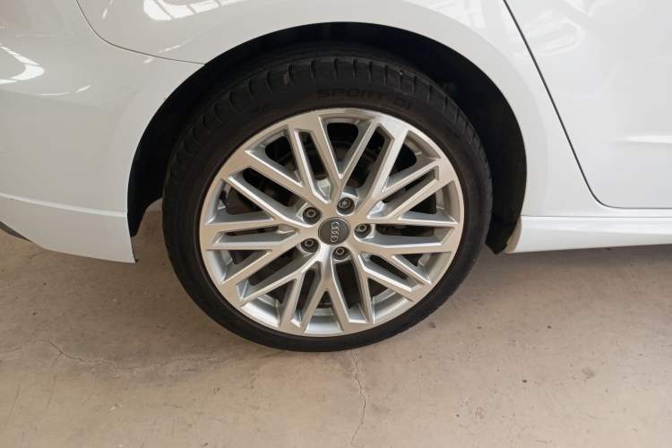 Used Audi A3 2019 Sportback 35 TFSI Fashion Edition China VI Emission Standard
