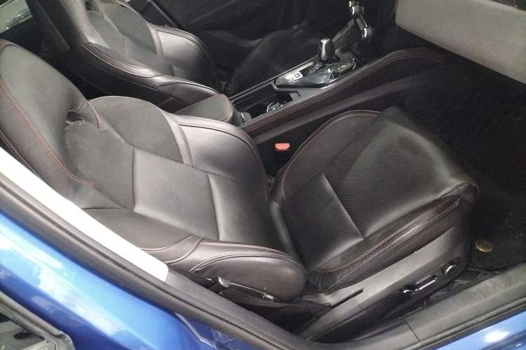 Used Lynk & Co 02 2018 1.5T DCT Two-Wheel Drive Pro Version China V Emission Standard
