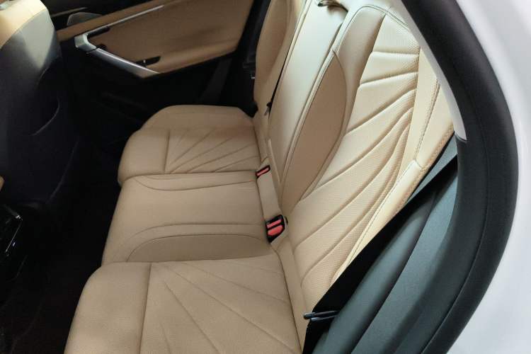 Used Geely Auto FX11 2023 1.5TD DCT Prestige Edition