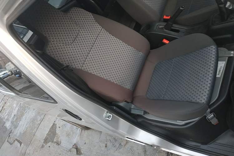 Used Wuling Zhiguang 2023 1.5L Practical Version 5/7 Seats
