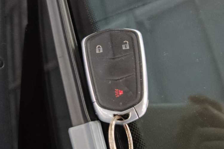 Used Cadillac XT5 2018 25T Tech Model
