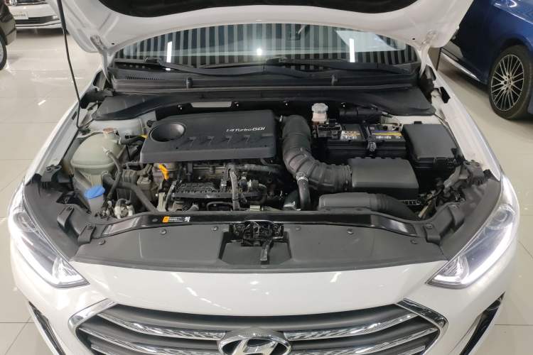 Used Hyundai Elantra 2016 1.4T Dual-Clutch Xuan Dong · Dynamic Version
