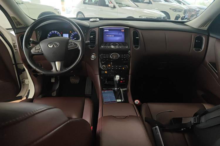 Used Infiniti QX50 2015 2.5L Enjoyment Edition
