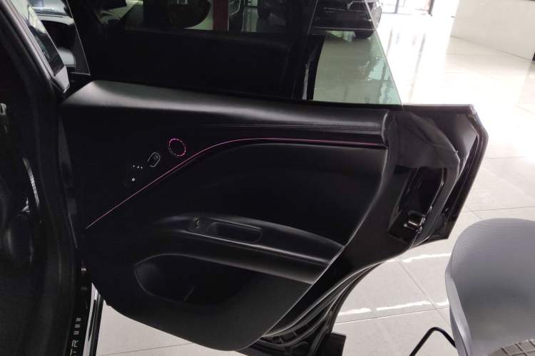 Used  11 2022 011 MMW Collaboration Limited Edition
