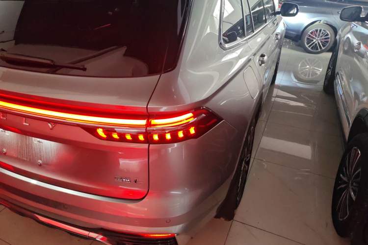 Used Geely Auto Monjaro L 2025 Dongfang Yao 2.0TD Automatic Lanxing Edition
