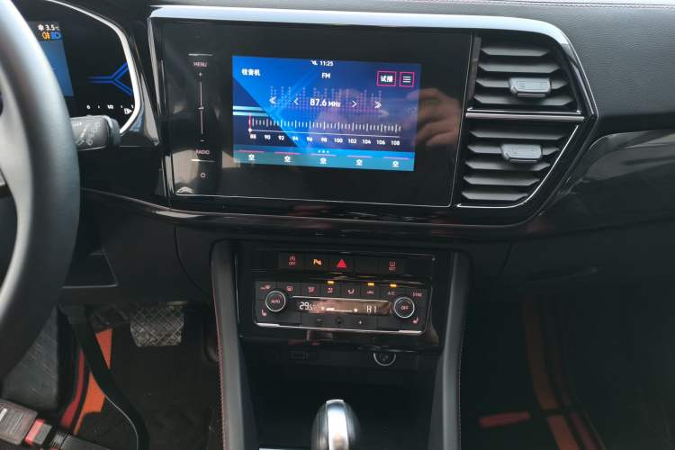 Used Jetta VS5 2022 280TSI Automatic Glory Pro
