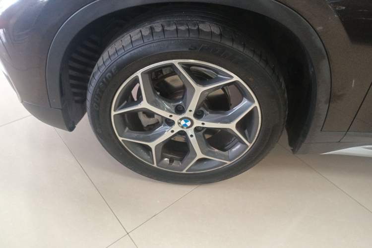 Used BMW X1 2018 sDrive18Li Luxury Model
