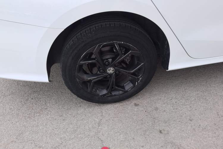 Used MG 5 2021 Revised Version 180 DVVT CVT Youth Luxury Edition
