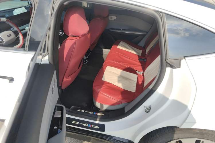 Used  E8 2024 665 km Range Rear-Drive Starship Long-Range Version