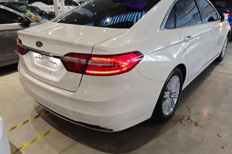 Used Ford Taurus 2017 EcoBoost 245 Fashion Edition