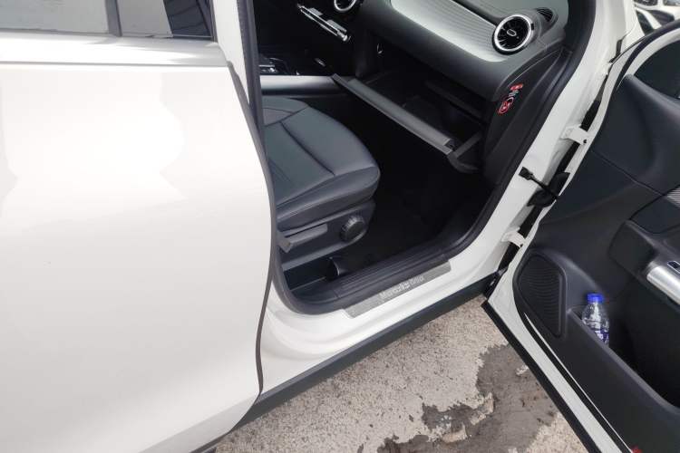 Used Mercedes-Benz GLA 2023 GLA 200
