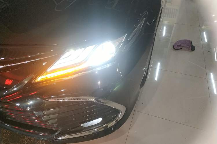 Used Toyota Camry 2021 2.0G Luxury Edition
