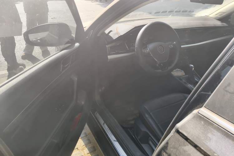 Used Volkswagen Lavida 2021 1.5L Automatic Comfort Edition
