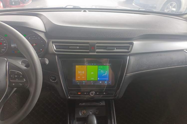 Used Roewe i5 2020 1.5L Automatic 4G Connected Linghao Edition
