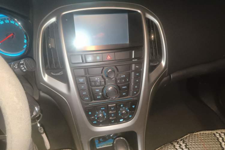 Used Buick GT 2014 XT 1.6L Automatic Fashion Edition
