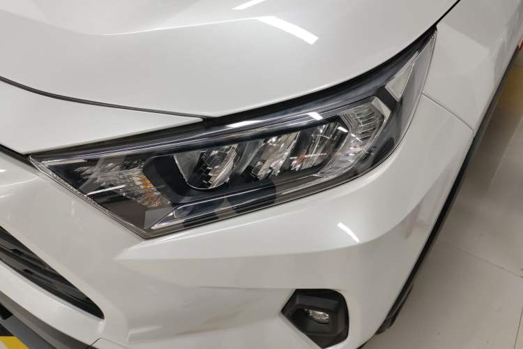 Used Toyota RAV4 2023 2.0L CVT Two-Wheel Drive Urban Edition
