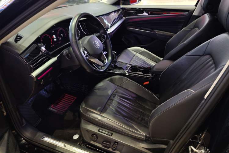 Used Volkswagen Passat 2023 Restyled 330TSI Starry Luxury Edition
