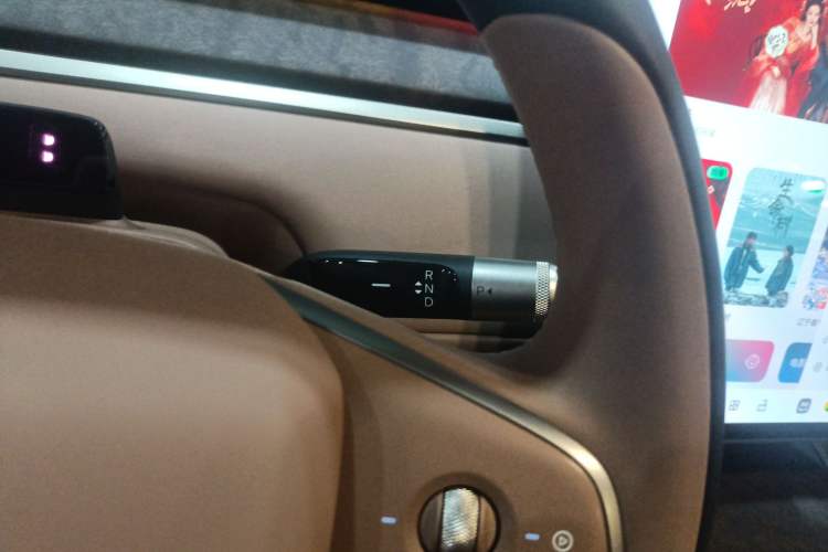 Used ONVO Luxeed L90 2025 Model—Max Six-Seater Version