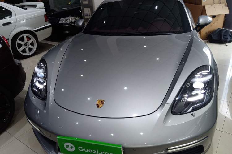 Used Porsche 718 2020 Cayman 2.0T
