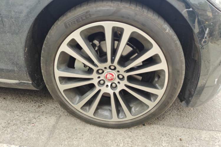 Used Jaguar XFL 2022 XFL 2.0T P250 Two-Wheel-Drive Prestige Luxury Edition
