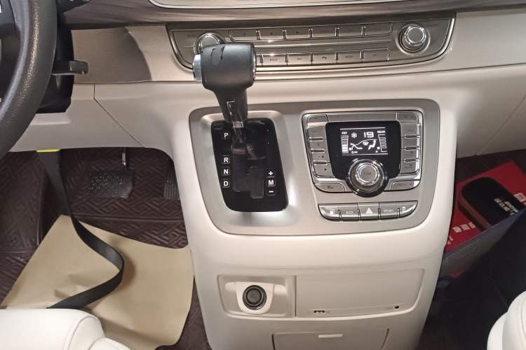 Used SAIC MAXUS G10 2018 PLUS 2.0T Automatic Smart Edition
