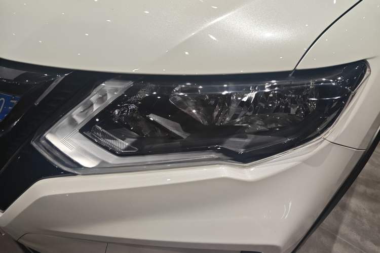 Used Nissan X-Trail 2022 2.0L Two-Wheel Drive Smart Connect & Comfort Edition