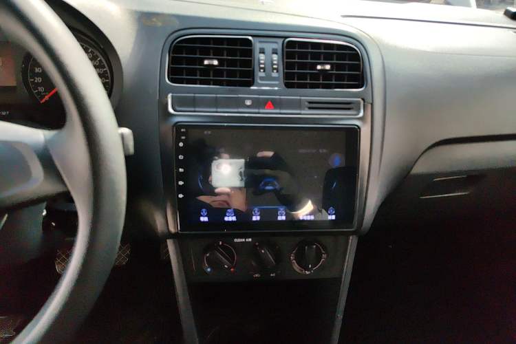 Used Volkswagen Polo 2016 1.4L Manual Fashion Model