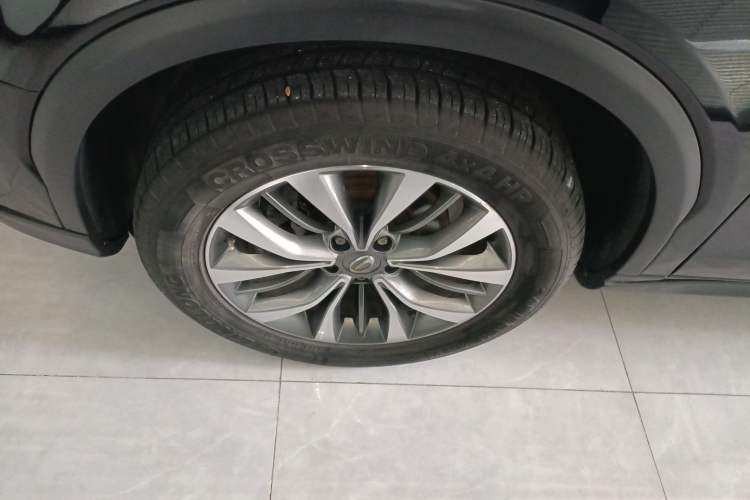 Used GAC Trumpchi GS8 2017 320T Two-Wheel Drive Luxury Smart Connectivity Version (7 Seats)
