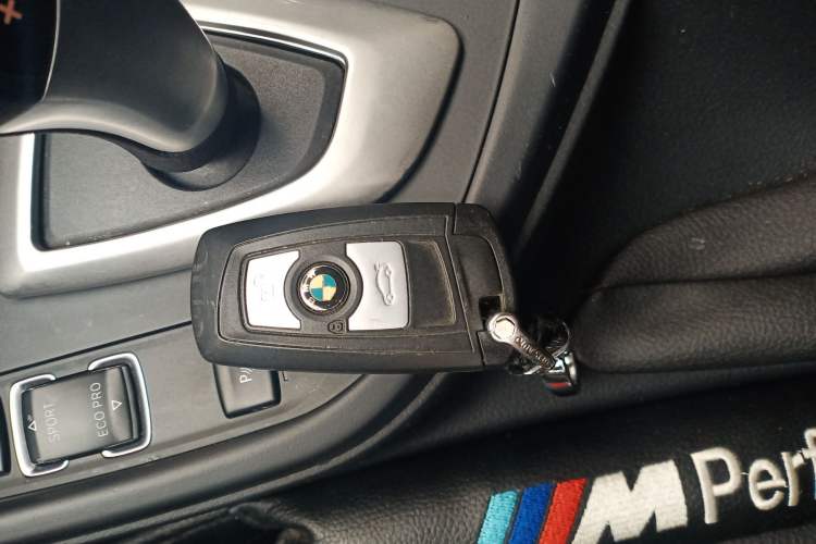 Used BMW 3 Series 2017 320Li Fashion Model
