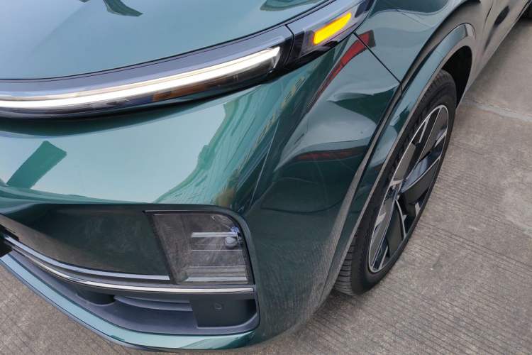 Used Li Auto L8 2025 Ultra Smart Refreshed Edition
