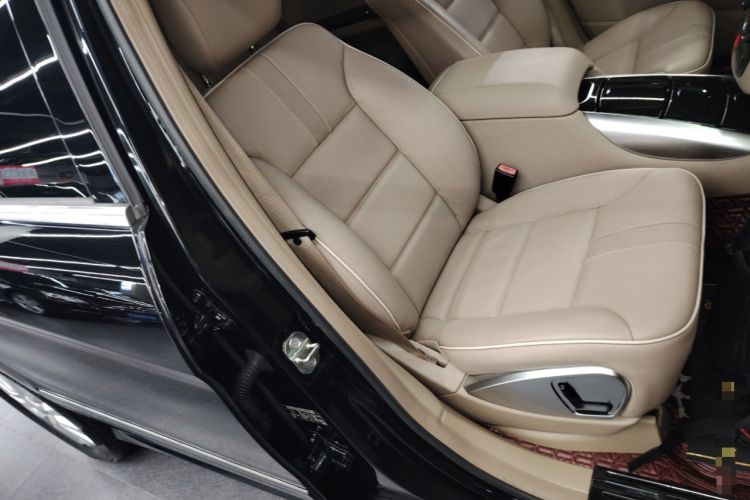 Used Mercedes-Benz R-Class 2017 R 320 4MATIC Business Edition Prestige Model