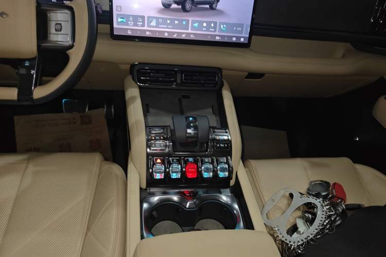 Used Formula Leopard Leopard 5 2023 Explore Edition
