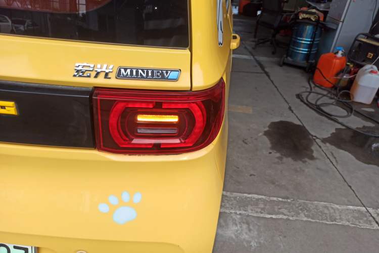 Used Wuling Hongguang MINIEV 2021 Macaron Fashion Edition Lithium-Ion Battery