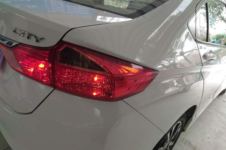 Used Honda City 2015 1.5L CVT Comfort Version
