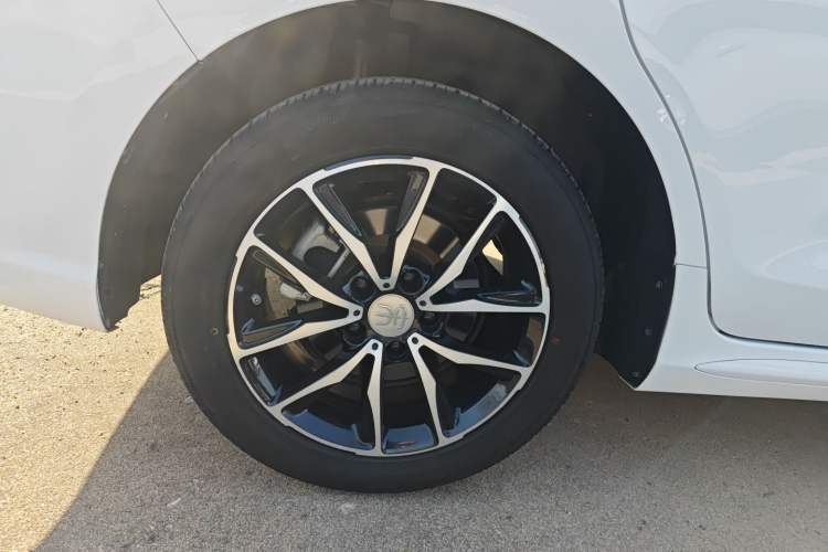 Used BYD Song MAX 2017 1.5T Automatic Smart Connect Prestige 7-Seater
