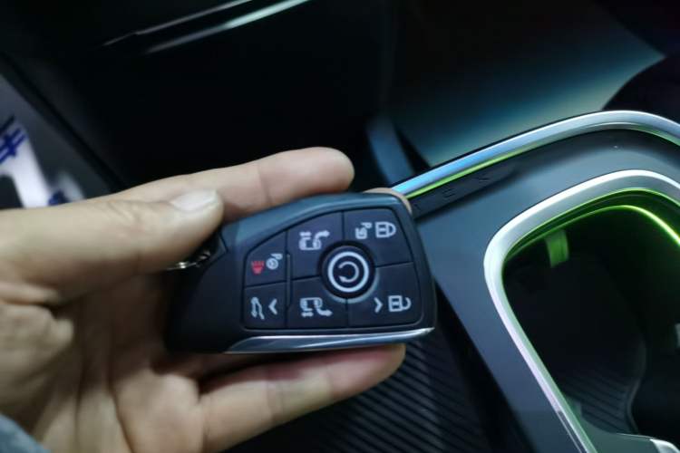 Used Buick Century 2023 2.0T Six-Seater Yinshi Edition
