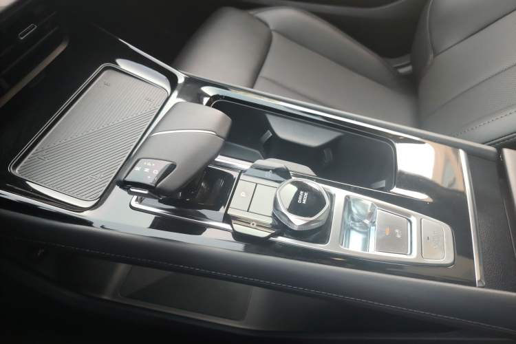 Used Changan Ruicheng PLUS 2023 1.5T DCT Prestige Edition
